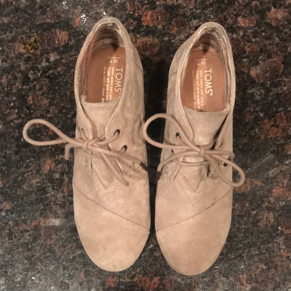 Wedge bootie
